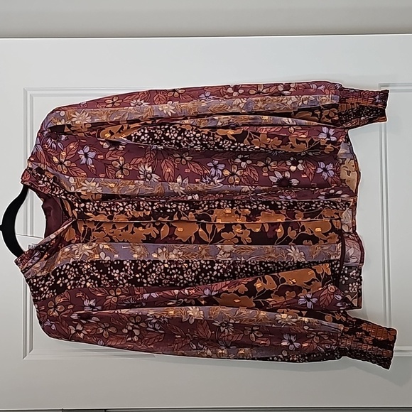 New Hailey & Co Blouse sz large - Picture 7 of 8